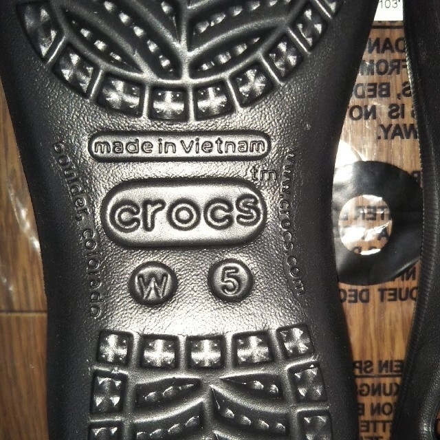 crocs(クロックス)のcrocs marinedi black W5 レディースの靴/シューズ(サンダル)の商品写真