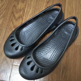 クロックス(crocs)のcrocs marinedi black W5(サンダル)