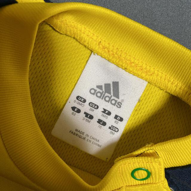 adidas(アディダス)のadidasジャージ ロンパース 50-70cm 男の子 キッズ/ベビー/マタニティのベビー服(~85cm)(ロンパース)の商品写真