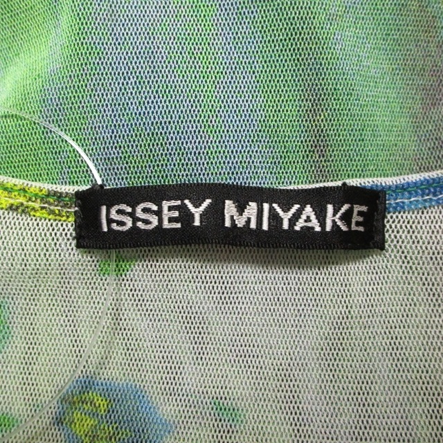 ISSEY MIYAKE(イッセイミヤケ)のイッセイミヤケ サイズM レディース - レディースのトップス(カットソー(長袖/七分))の商品写真