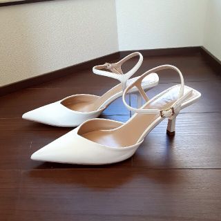 ザラ(ZARA)の今季物　ZARA　ザラ　アンクルストラップパンプス　36　サンダル　(ハイヒール/パンプス)