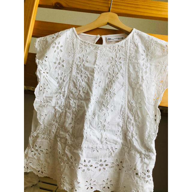 ZARA KIDS(ザラキッズ)のZARA kids  カットソー白 キッズ/ベビー/マタニティのキッズ服女の子用(90cm~)(Tシャツ/カットソー)の商品写真