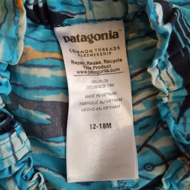 patagonia(パタゴニア)の専用になります  patagonia  水着  ハーフパンツ キッズ/ベビー/マタニティのキッズ服男の子用(90cm~)(水着)の商品写真