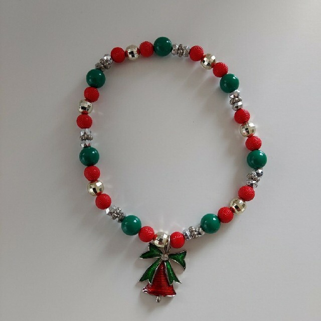 ペット用　ネックレス　首輪 （クリスマス①） ハンドメイドのペット(ペット服/アクセサリー)の商品写真