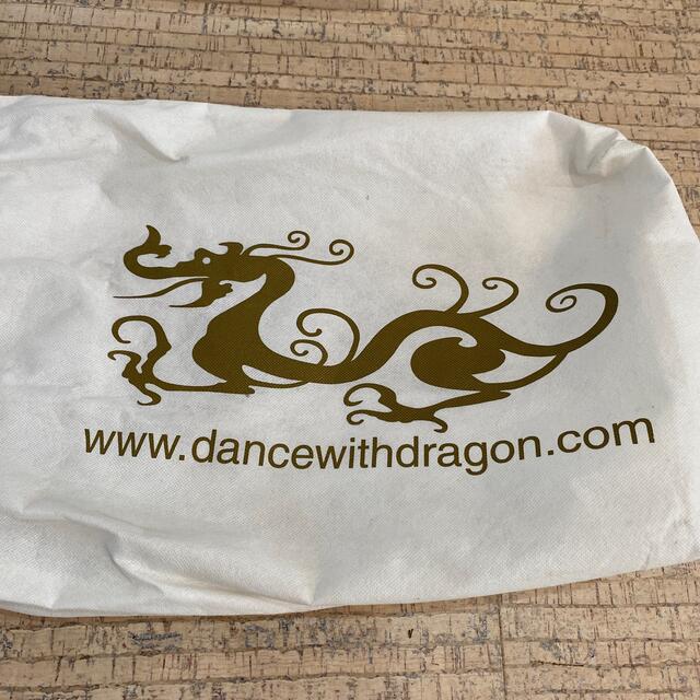 Dance With Dragon(ダンスウィズドラゴン)のDANCE WITH DRAGON★シューズケース★レインボーラメ スポーツ/アウトドアのゴルフ(シューズ)の商品写真