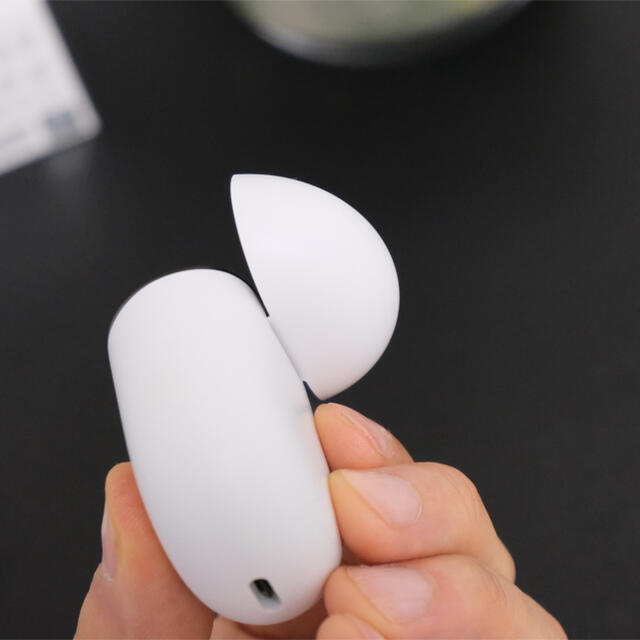 Google Pixel(グーグルピクセル)のGoogle pixel buds スマホ/家電/カメラのオーディオ機器(ヘッドフォン/イヤフォン)の商品写真