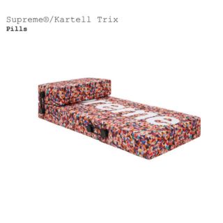 シュプリーム(Supreme)のsupreme kartellコラボ ソファベッド💊💊(ソファベッド)