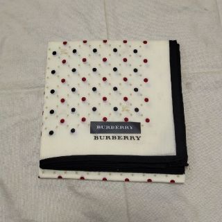 バーバリー(BURBERRY)のバーバリー　ハンカチ　水玉　新品未使用品(ハンカチ)