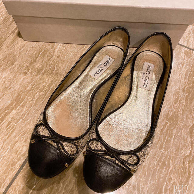 JIMMY CHOO(ジミーチュウ)のjimmy choo ジミーチュウ　フラットシューズ　バレエシューズ レディースの靴/シューズ(バレエシューズ)の商品写真