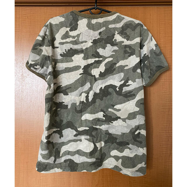 MONCLER(モンクレール)のMONCLER   モンクレール　Tシャツ　カモ柄 メンズのトップス(Tシャツ/カットソー(半袖/袖なし))の商品写真