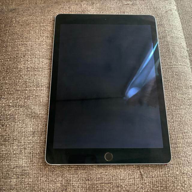 美品iPadAir2 32GB Wi-Fi + Cellular-