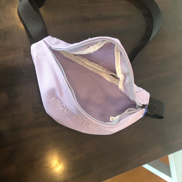レディース　ボディバッグ　紫 レディースのバッグ(ボディバッグ/ウエストポーチ)の商品写真