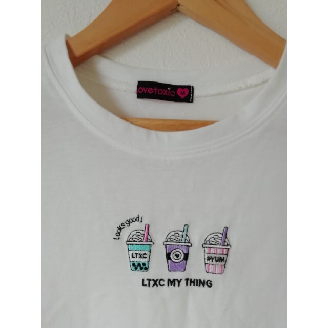 lovetoxic(ラブトキシック)のドリンク刺しゅう半袖Tシャツ 150 キッズ/ベビー/マタニティのキッズ服女の子用(90cm~)(Tシャツ/カットソー)の商品写真