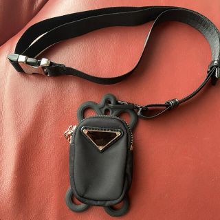 PRADA(ストラップ/イヤホンジャック)のフリマアイテム一覧 PRADA(ストラップ/イヤホンジャック)のフリマアイテム一覧