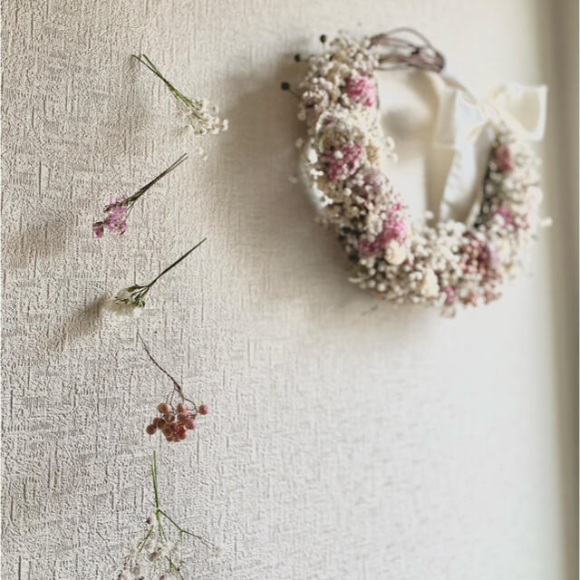 spring wreath＋mobile【antiquewhite×pink】 ハンドメイドのフラワー/ガーデン(リース)の商品写真