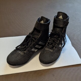 アディダス(adidas)のアディダス　adidas レスリングシューズ　28ｃｍ　美品　黒　ブラック(スニーカー)