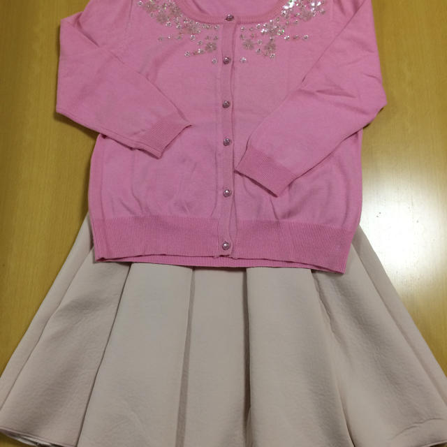 M-premier(エムプルミエ)のアベニールエトワール♡ベージュピンク スカート レディースのスカート(ひざ丈スカート)の商品写真