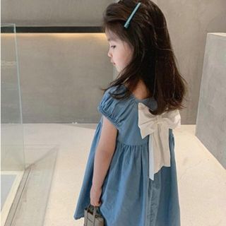 売り尽くし　女の子バックリボンワンピース　コットン　無地　90cm(ワンピース)