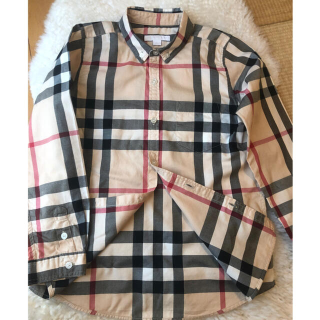 BURBERRY(バーバリー)の美品本物バーバリーBurberry上質コットンチェック柄長袖シャツ♫専用品 キッズ/ベビー/マタニティのキッズ服女の子用(90cm~)(Tシャツ/カットソー)の商品写真