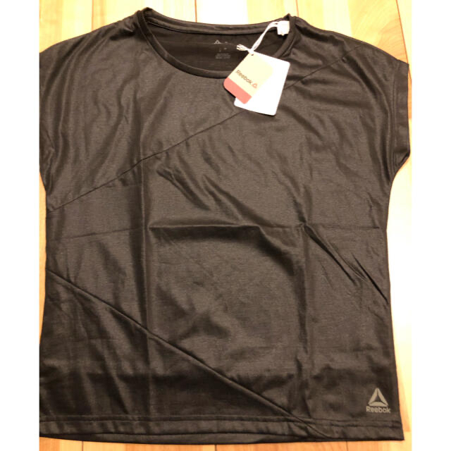 Reebok(リーボック)のリーボック Reebok Tシャツ レディース 半袖 トップス ヨガ ブラック スポーツ/アウトドアのトレーニング/エクササイズ(トレーニング用品)の商品写真