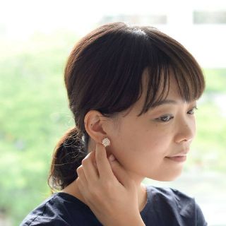 【新品未使用】アンキャシェット　ピアス(ピアス)