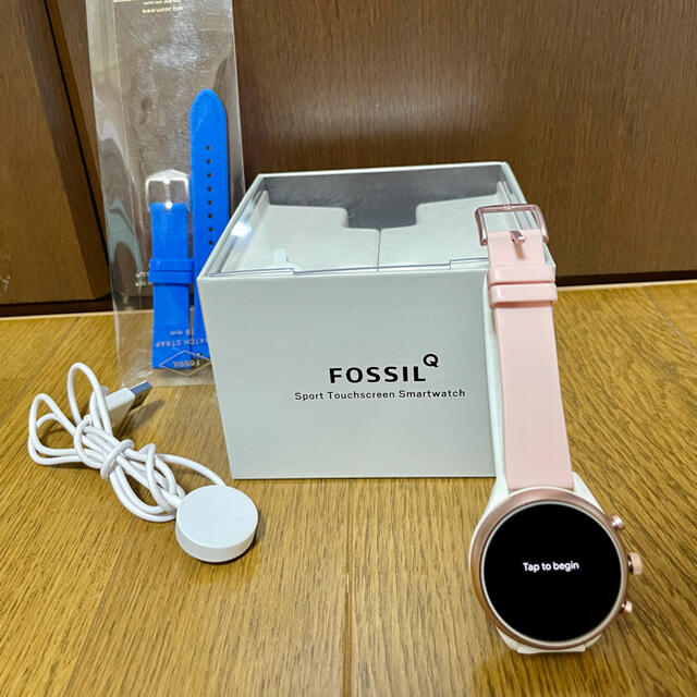 FOSSIL(フォッシル)のFOSSILスマートウォッチスポーツ　FTW6022 レディースのファッション小物(腕時計)の商品写真