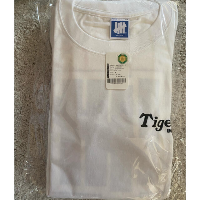 UNDEFEATED × TIGERS ICON S/S TEE 白　Mサイズ