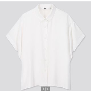 ユニクロ(UNIQLO)のレーヨンブラウス　ホワイト　Sサイズ(シャツ/ブラウス(長袖/七分))