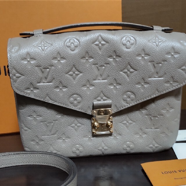 LOUIS VUITTON(ルイヴィトン)のルイヴィトン   メティス MM 美品 レディースのバッグ(ショルダーバッグ)の商品写真