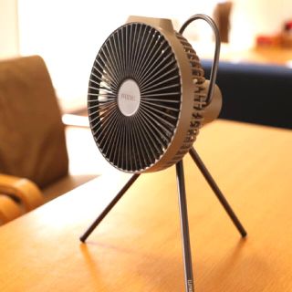 CLAYMORE（クレイモア） FAN V600 7inch充電式扇風機(扇風機)