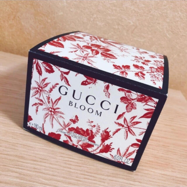 Gucci(グッチ)のGUCCI ブルームボディークリーム 180ml コスメ/美容のボディケア(ボディクリーム)の商品写真