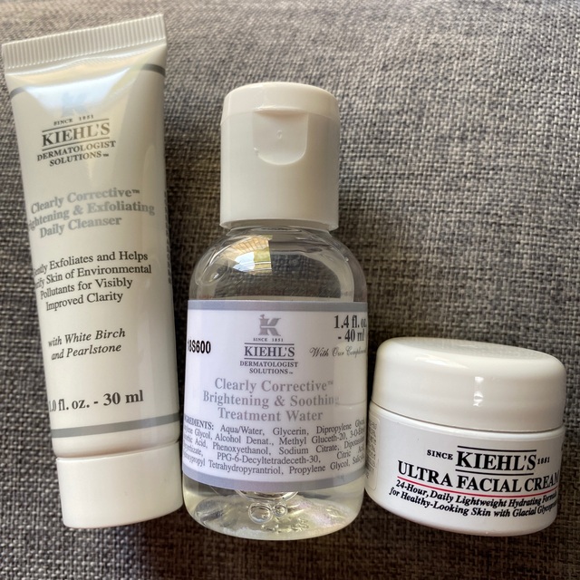 Kiehl's(キールズ)のKIEHL'S 美白 ミニボトルセット コスメ/美容のキット/セット(サンプル/トライアルキット)の商品写真