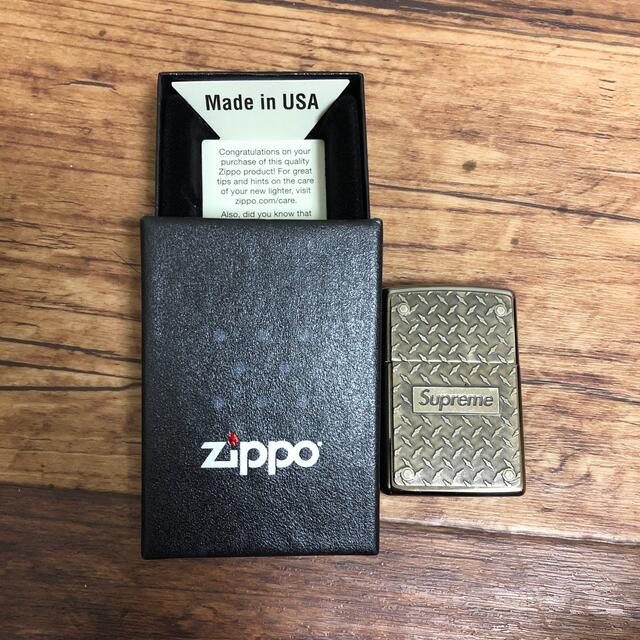 Supreme(シュプリーム)のsupreme zippo ジッポ　中古　2個SET メンズのファッション小物(タバコグッズ)の商品写真