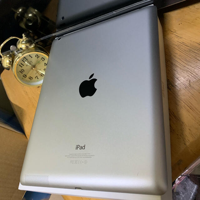 美品　iPad4 16GB  WIFI モデル　アイパッド　第4世代 1