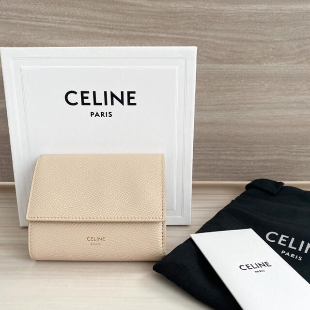 CELINE  セリーヌ　スモール トリフォールドウォレット  カーフスキン