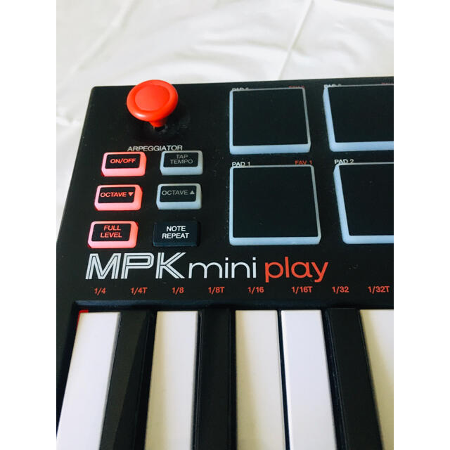 【良品★人気】AKAI MPK Mini Play スタンドアローン キーボード 7