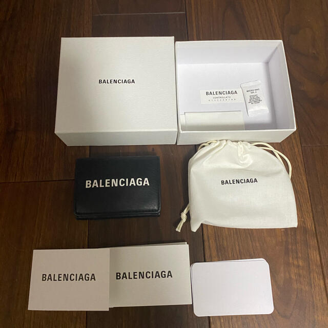 ブラック仕様バレンシアガ BALENCIAGA EVERYDAY エブリデイ  三つ折り財布