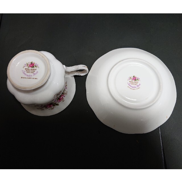 ROYAL ALBERT(ロイヤルアルバート)のROYAL ALBERT ロイアルアルバート カップ&ソーサー 2客セット インテリア/住まい/日用品のキッチン/食器(食器)の商品写真