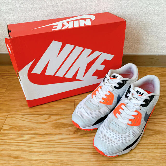 【NIKE】AIR MAX 90 ULTRA ESSENTIALL