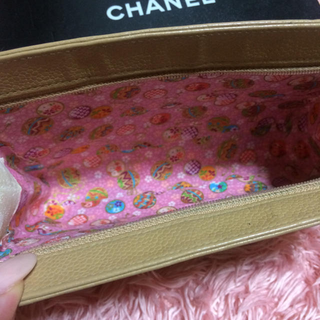 CHANEL(シャネル)の※難あり※　CHANEL♥キャビアスキンポーチ　 レディースのファッション小物(ポーチ)の商品写真