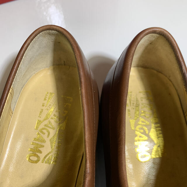 Salvatore Ferragamo(サルヴァトーレフェラガモ)の新品 Salvatore Ferragamo フェラガモ ドレスシューズ　革靴 メンズの靴/シューズ(ドレス/ビジネス)の商品写真