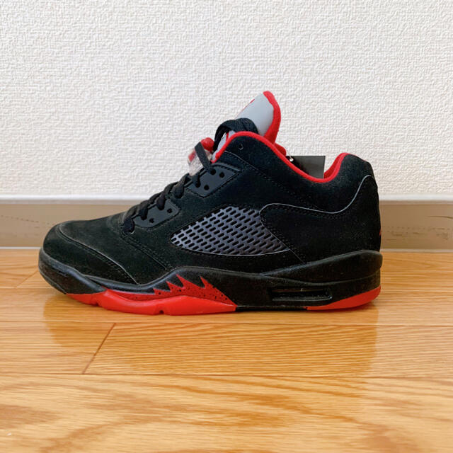 NIKE(ナイキ)の【NIKE】AIR JORDAN 5 RETRO LOW メンズの靴/シューズ(スニーカー)の商品写真