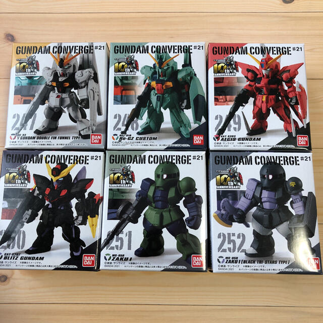 BANDAI(バンダイ)のFW GUNDAM CONVERGE #21　バンダイ　全6種　コンプリート新品 エンタメ/ホビーのおもちゃ/ぬいぐるみ(キャラクターグッズ)の商品写真