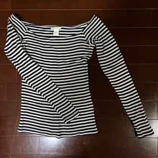 エイチアンドエム(H&M)のH&M リブ　ボーダー　オフショルダー　トップス　美品(カットソー(長袖/七分))