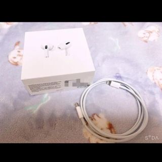 アップル(Apple)のAirPods pro 充電コード　充電器　AirPods　Apple正規品(その他)