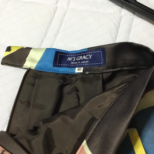 M'S GRACY(エムズグレイシー)のエムズグレイシーのモザイク柄スカート レディースのスカート(ひざ丈スカート)の商品写真