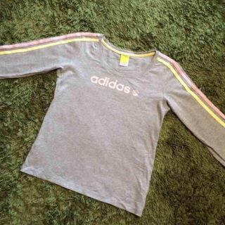 アディダス(adidas)の早い者勝ち激安!adidas長袖Tシャツ(Tシャツ(長袖/七分))