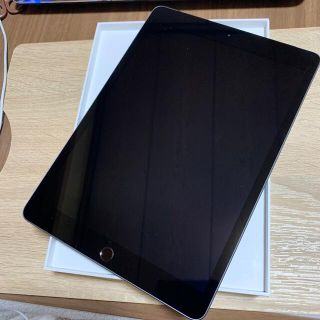 アイパッド(iPad)のiPad7 Wi-Fi+Cellularモデル　32G美品(タブレット)