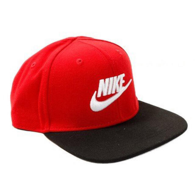 NIKE(ナイキ)のNIKE キッズ　キャップ キッズ/ベビー/マタニティのこども用ファッション小物(帽子)の商品写真