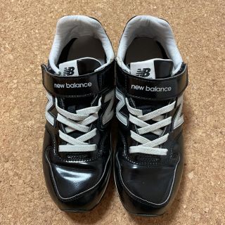 ニューバランス(New Balance)のニューバランス キッズ　スニーカー　996 エナメルブラック　24.0cm (スニーカー)